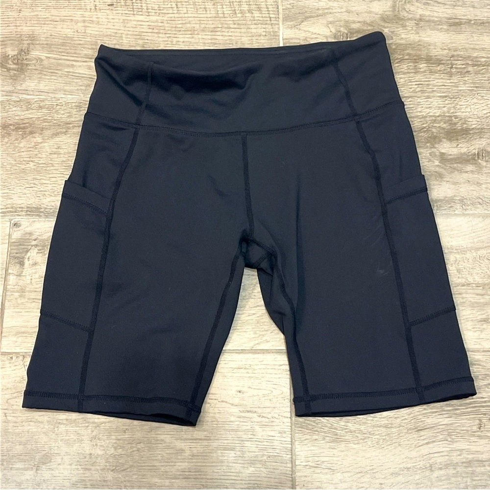 Baleaf Women's 8" High Waist Tummy Control Yoga Shorts Black EUC Size Medium